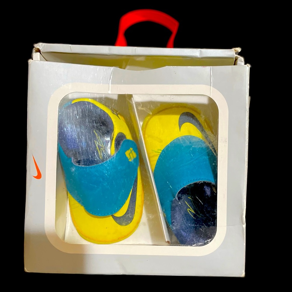 Vintage 2013 KD VI (cb) NIKE infant shoes size 2c